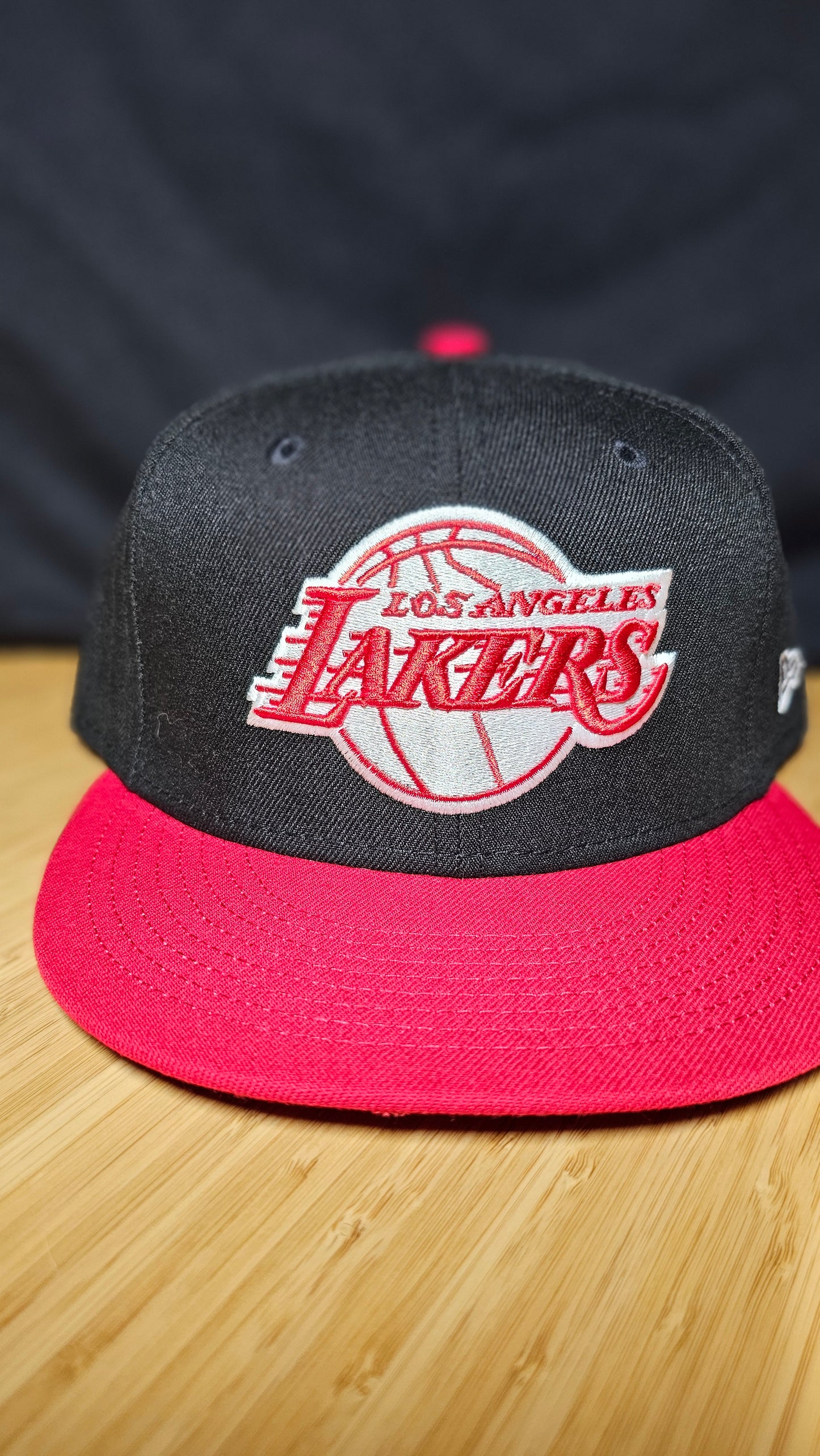 Los Angeles Lakers New Era Exclusive Snapback Hat