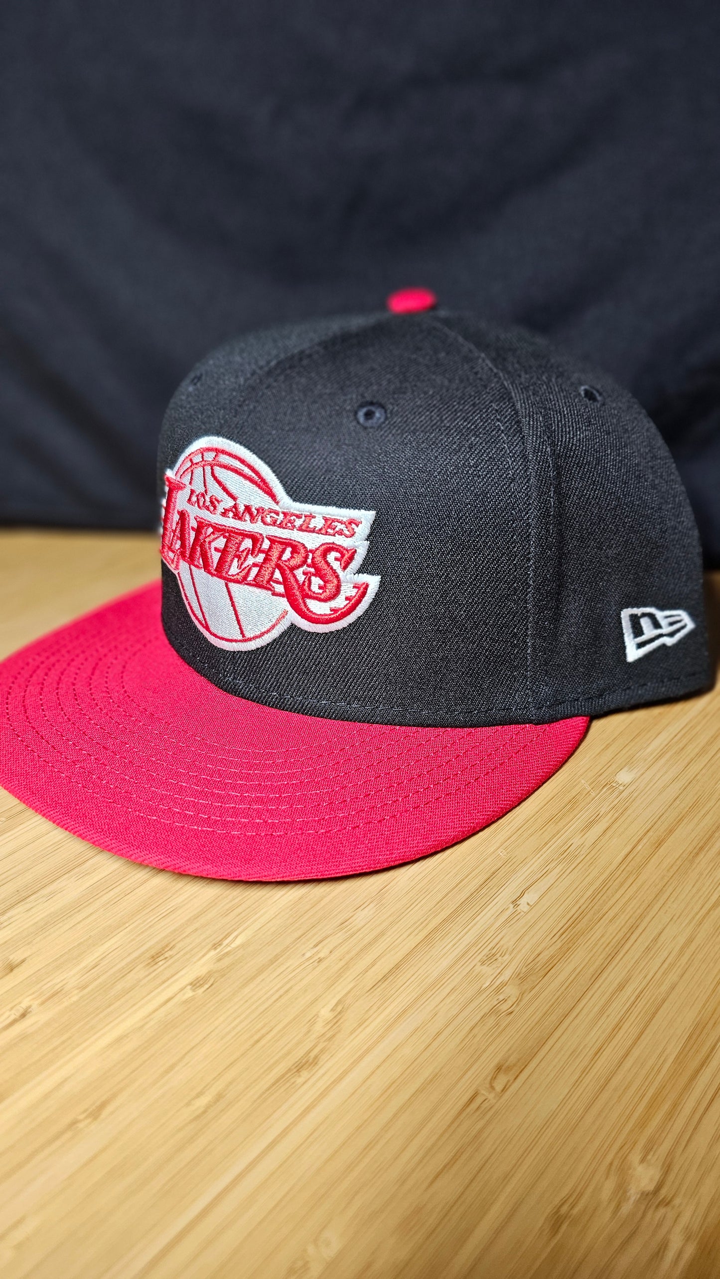 Los Angeles Lakers New Era Exclusive Snapback Hat