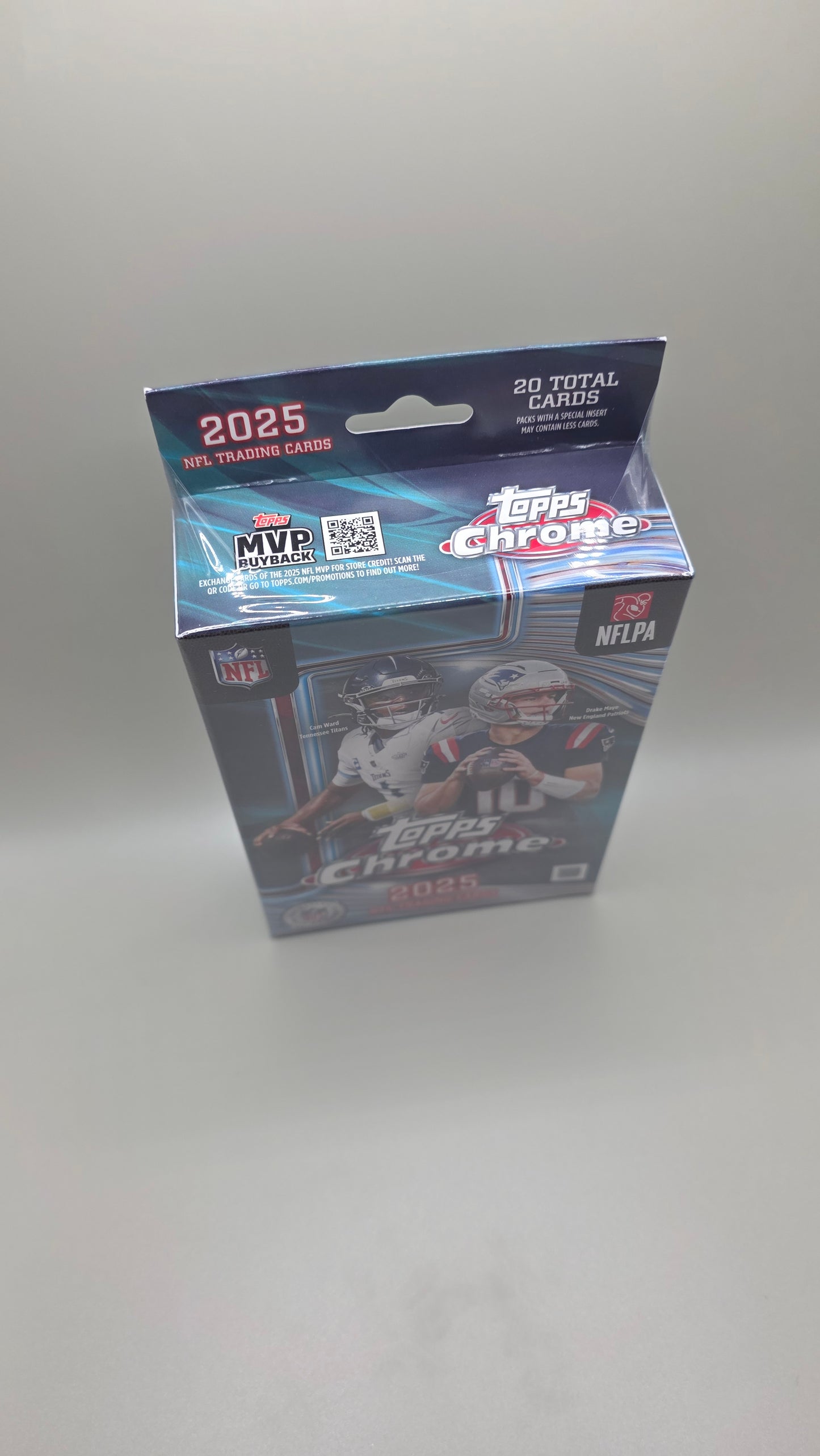 2025 Topps Chrome NFL Hanger Box !!