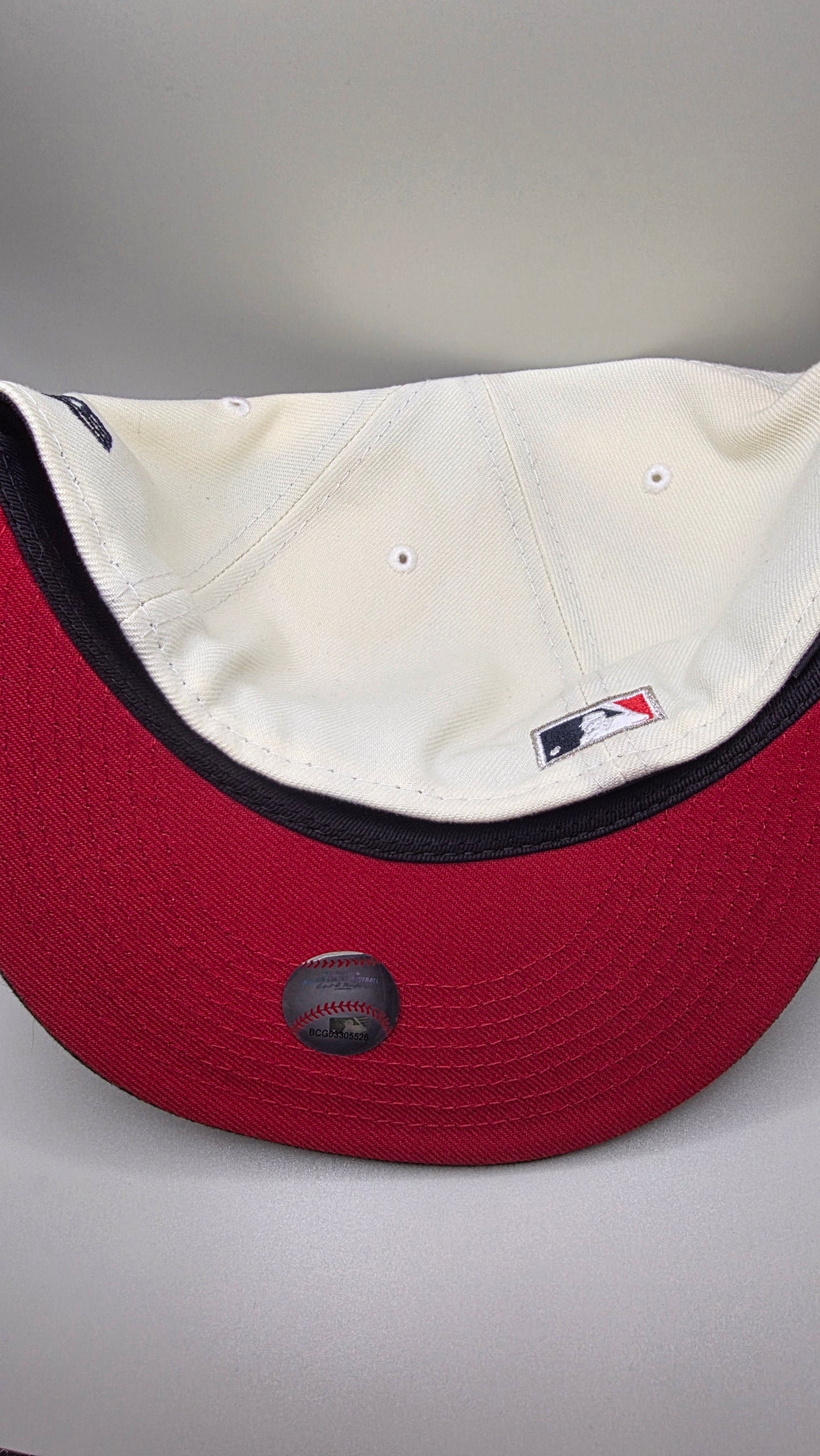 Philadelphia Phillies 2 Tone Online New Era Exclusive Hat