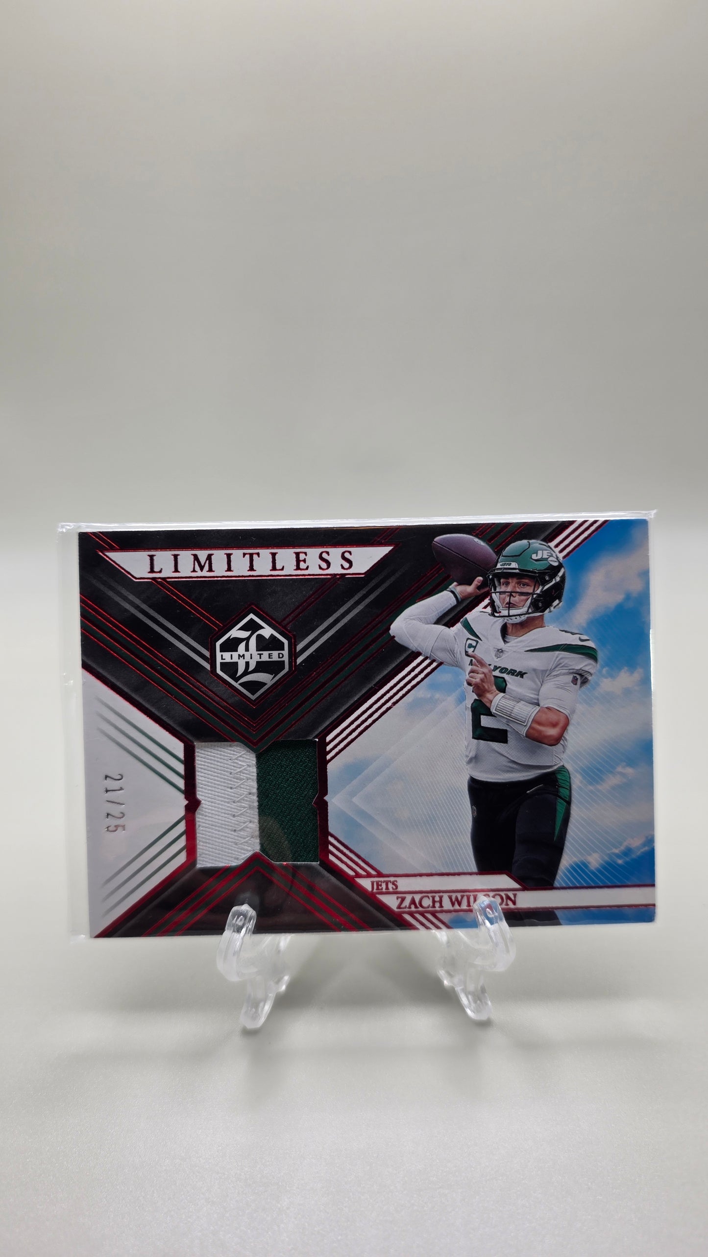 2022 Panini Limited Zach Wilson Limitless Red # /25 Card # LM-ZWI