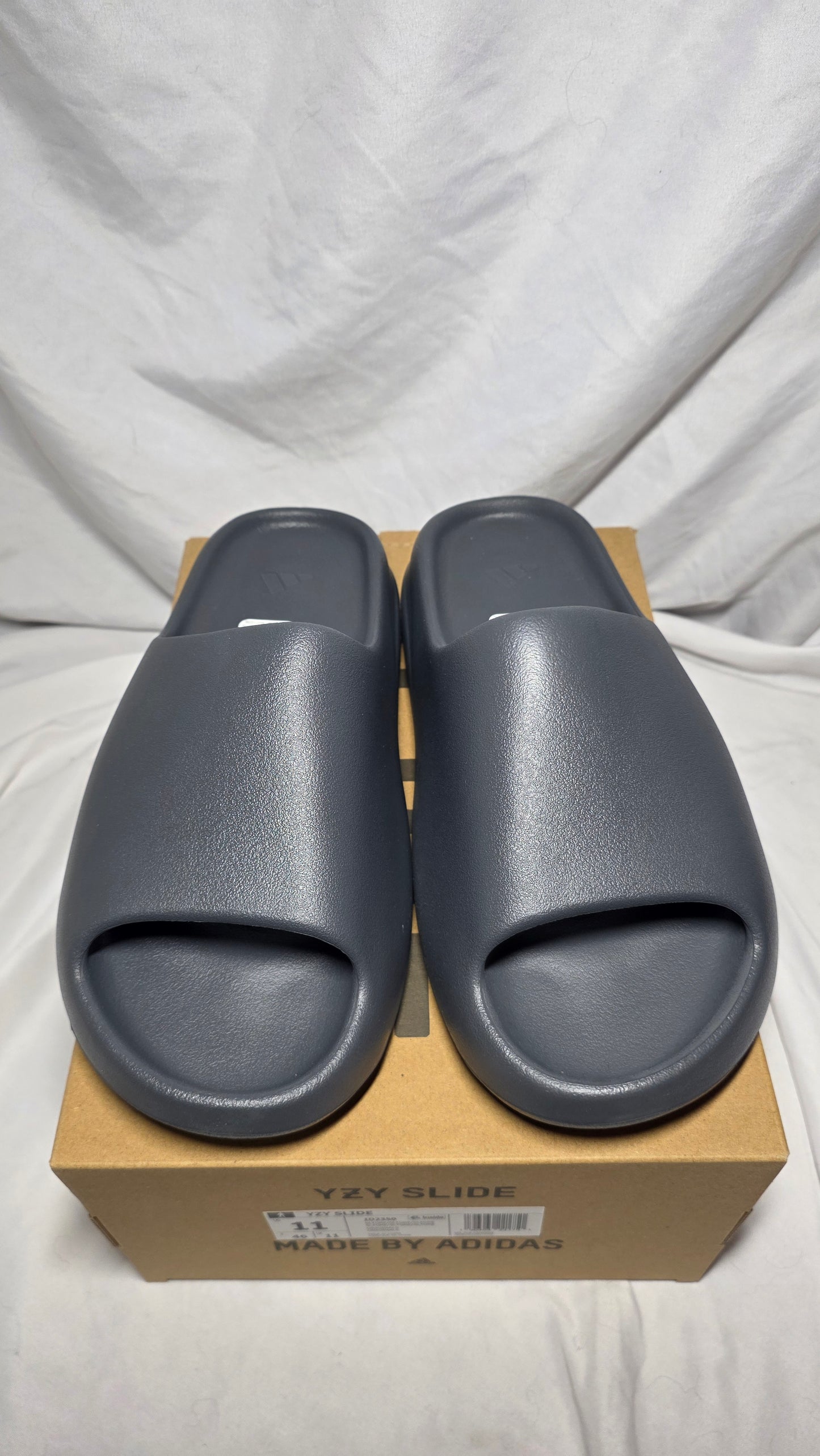 Yeezy Slides Mens 11 Slate Grey ID2350 NIB