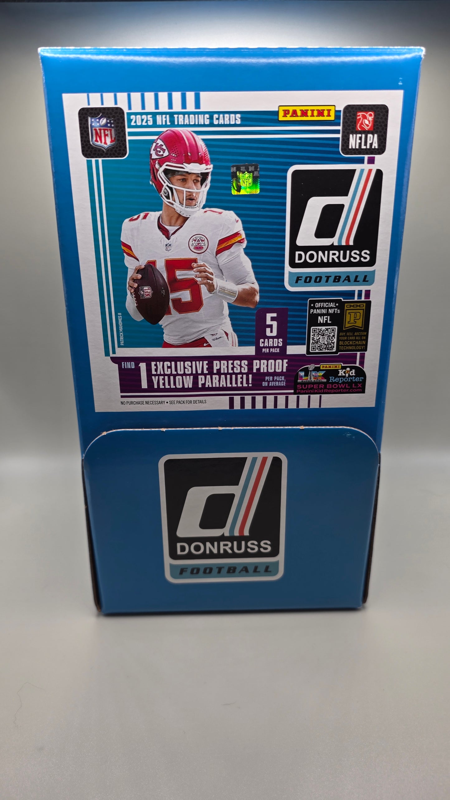 2025 NFL Panini DonRuss Gravity Feed Box 48 Packs (DOWNTOWNS!!)