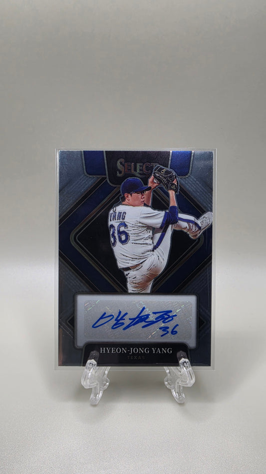 2022 Panini Select Hyeon-Jong Yang Signatures Auto #/199 Card # S-HJY