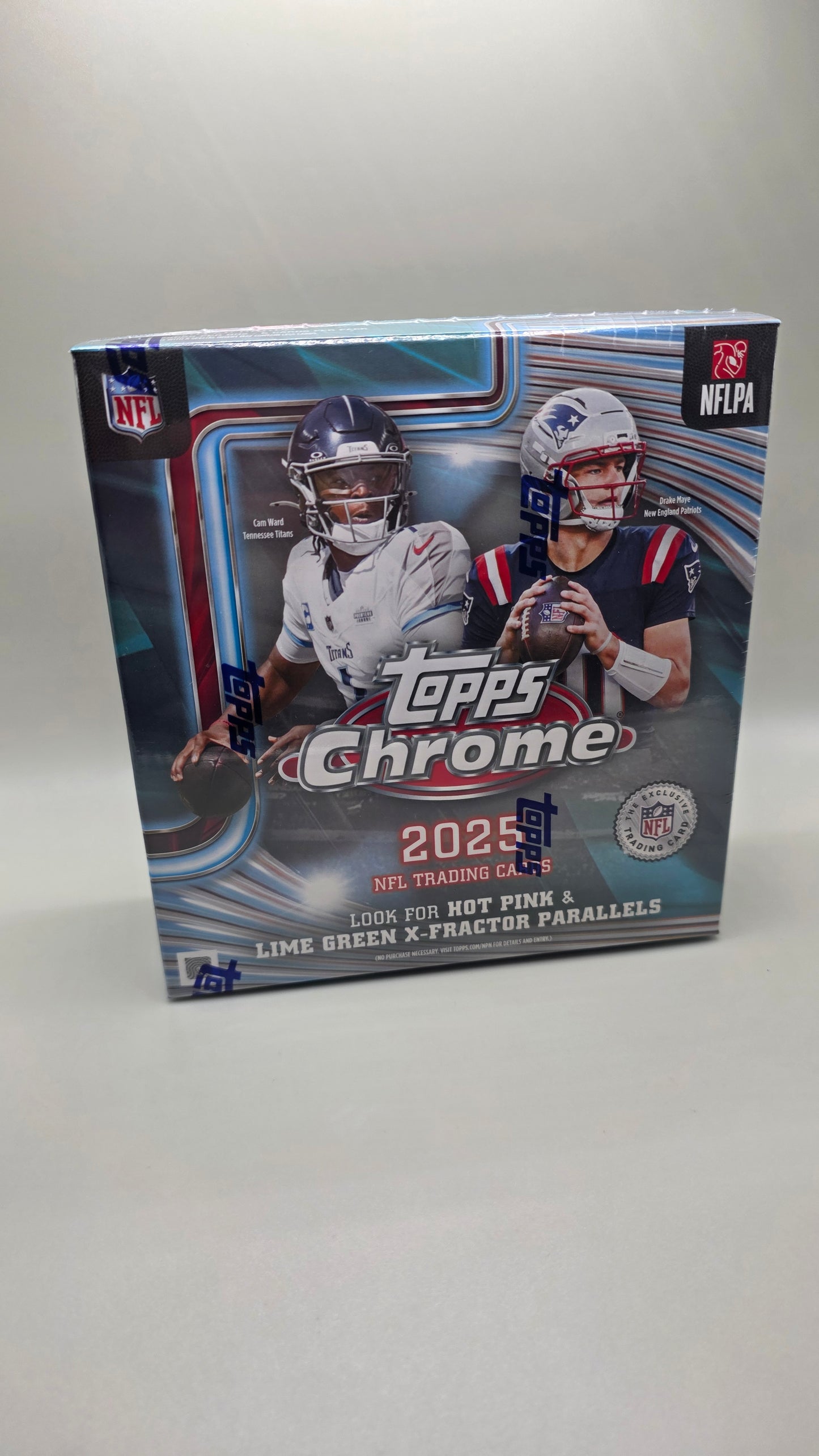 2025 Topps Chrome NFL Mega Box !!