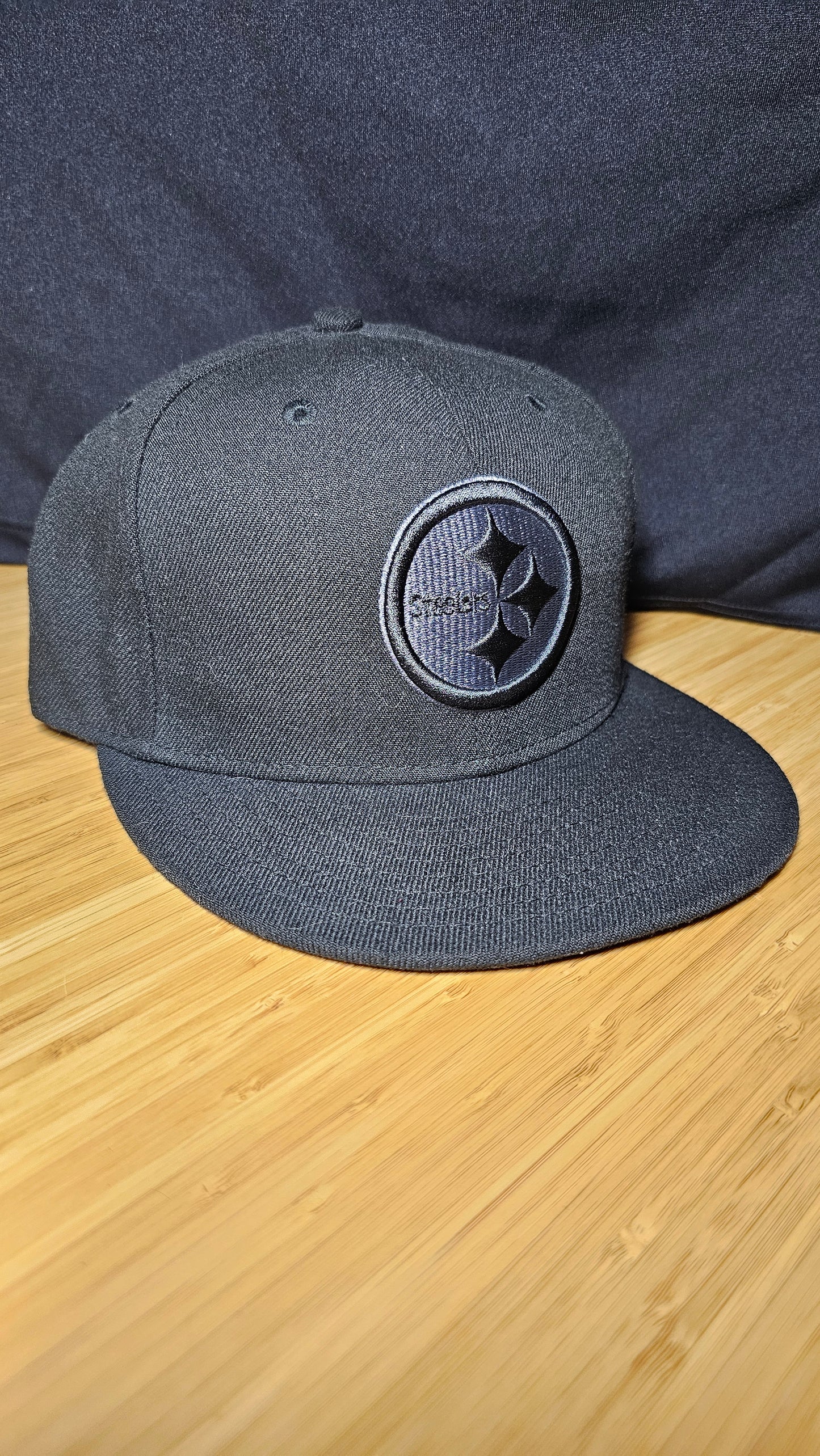 Pittsburg Steelers New Era Exclusive Fitted Hat ( Blacked Out Edition )