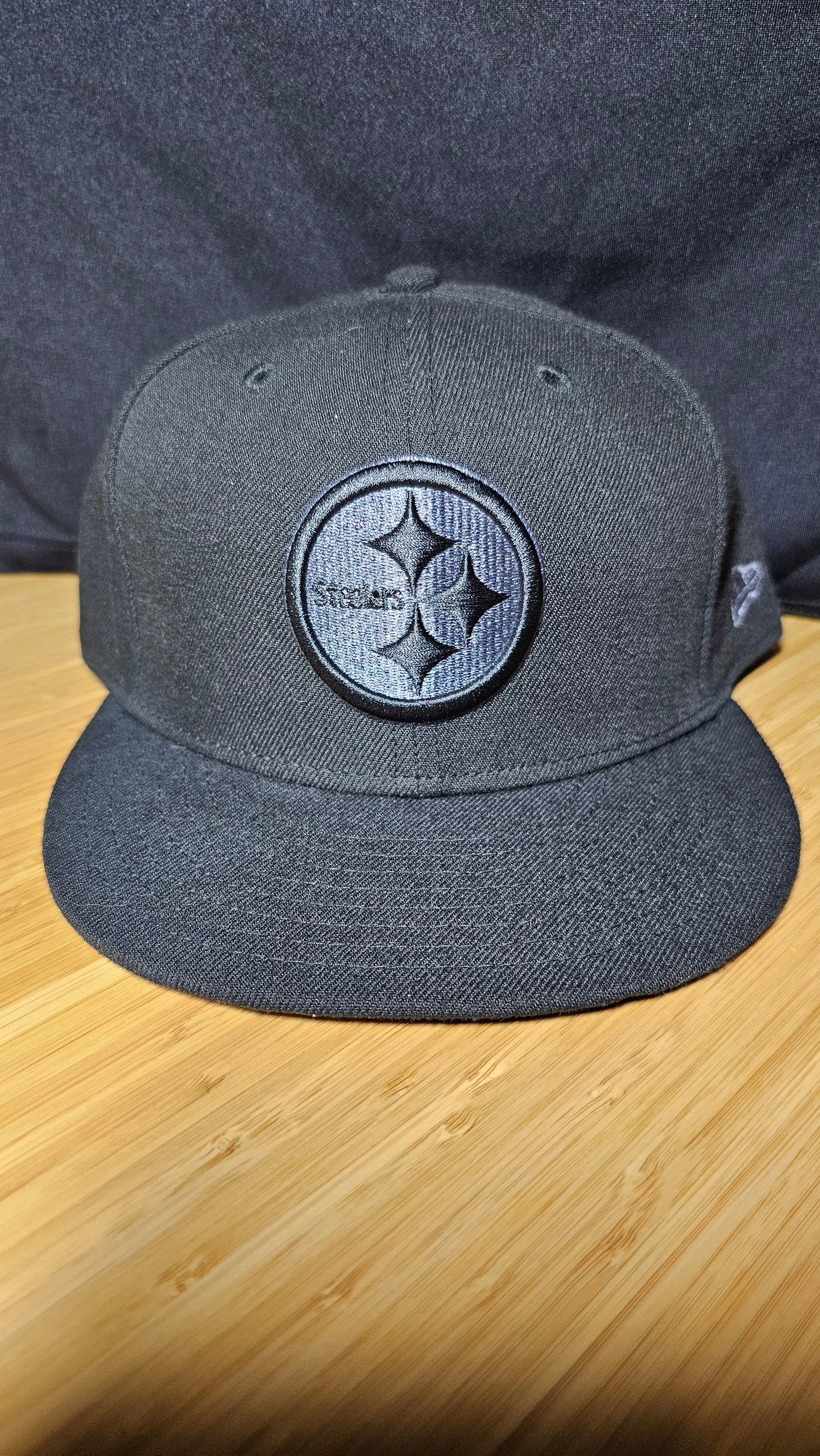 Pittsburg Steelers New Era Exclusive Fitted Hat ( Blacked Out Edition )