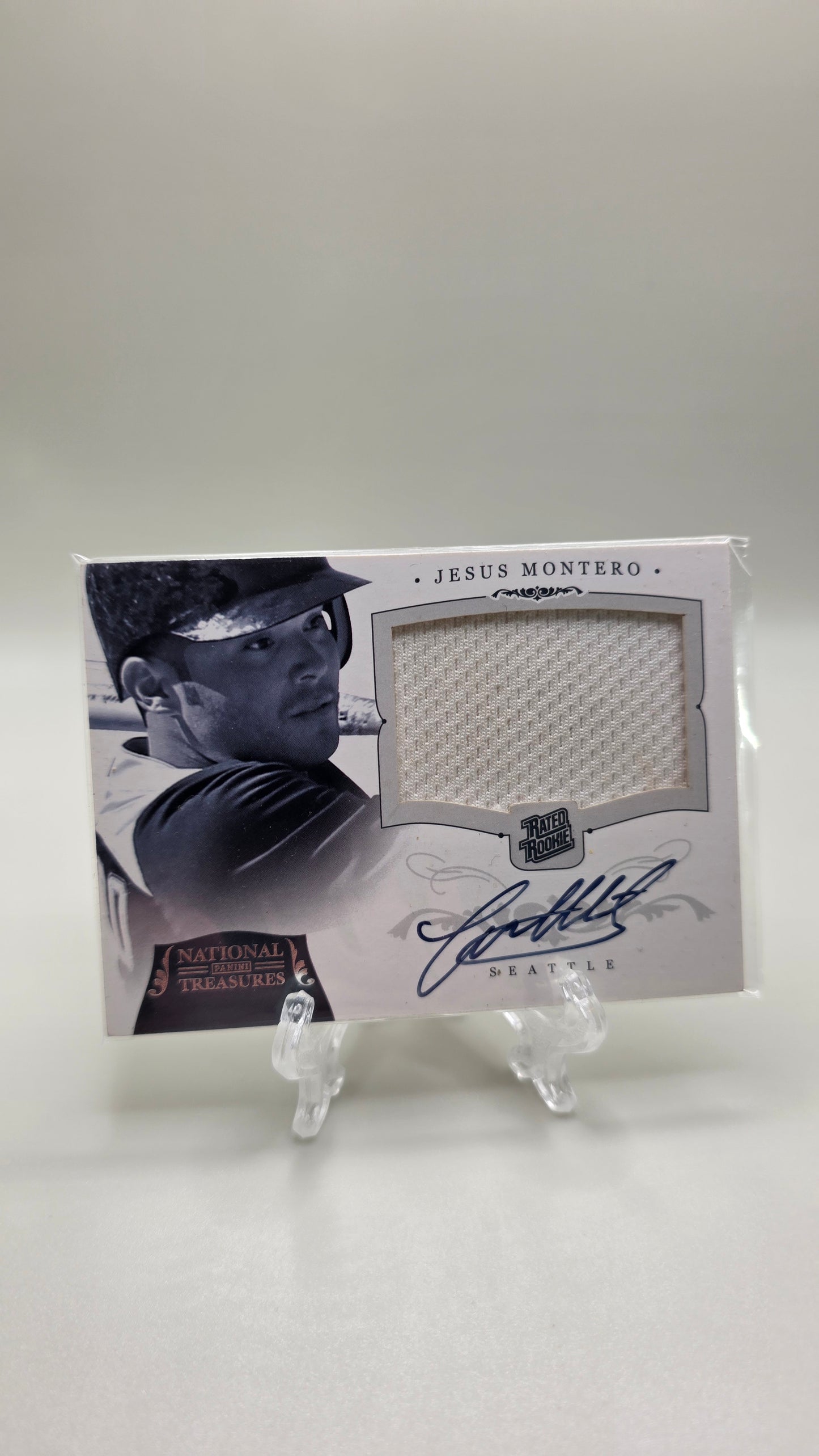 2012 National Treasures Jesus Montero Rookie Patch Auto #/99 Card #181
