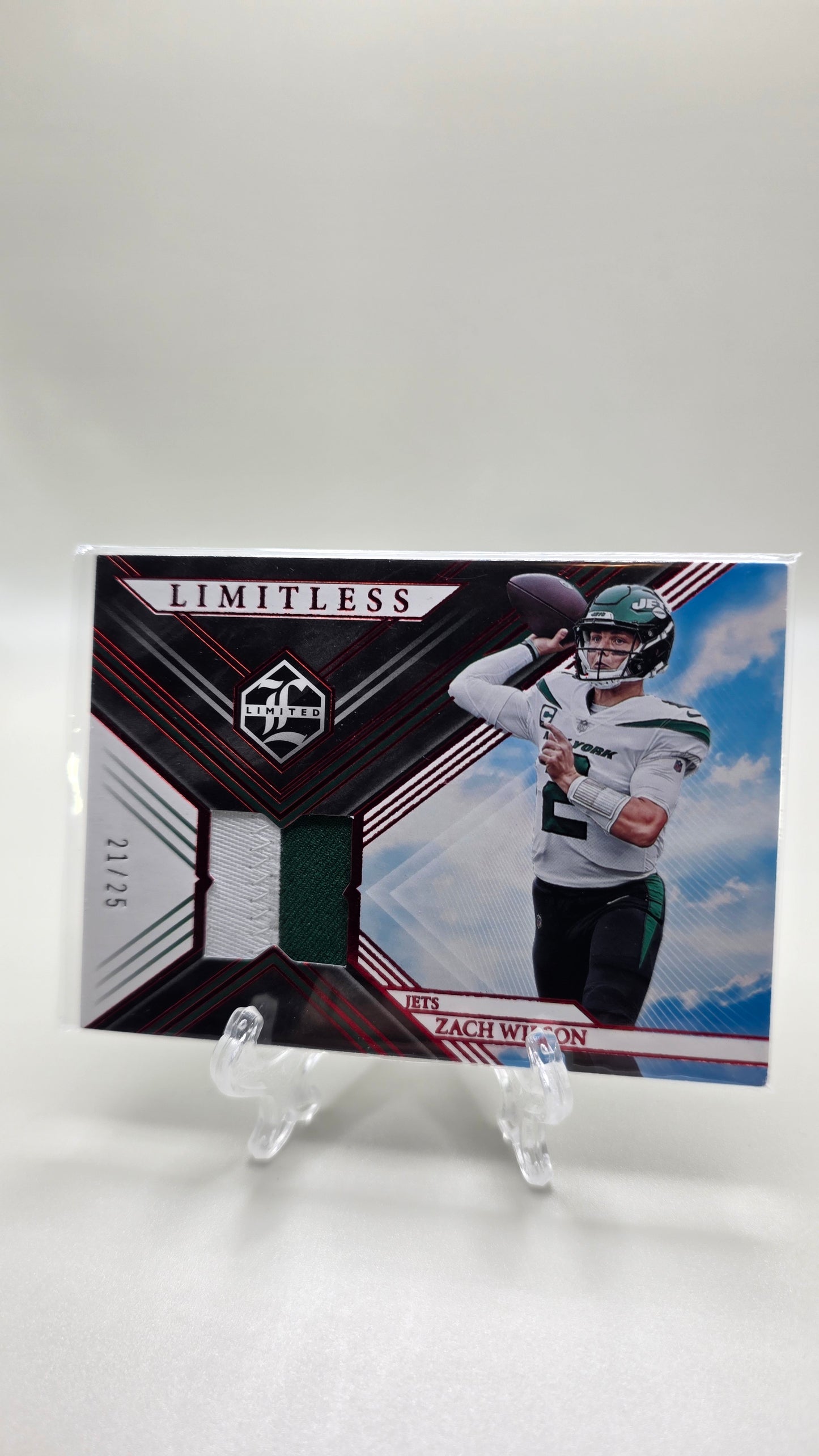 2022 Panini Limited Zach Wilson Limitless Red # /25 Card # LM-ZWI