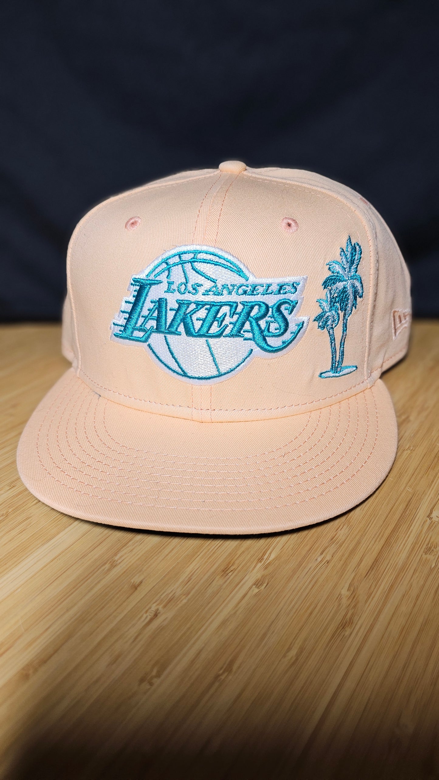 Los Angeles Lakers New Era Exclusive Snapback Hat