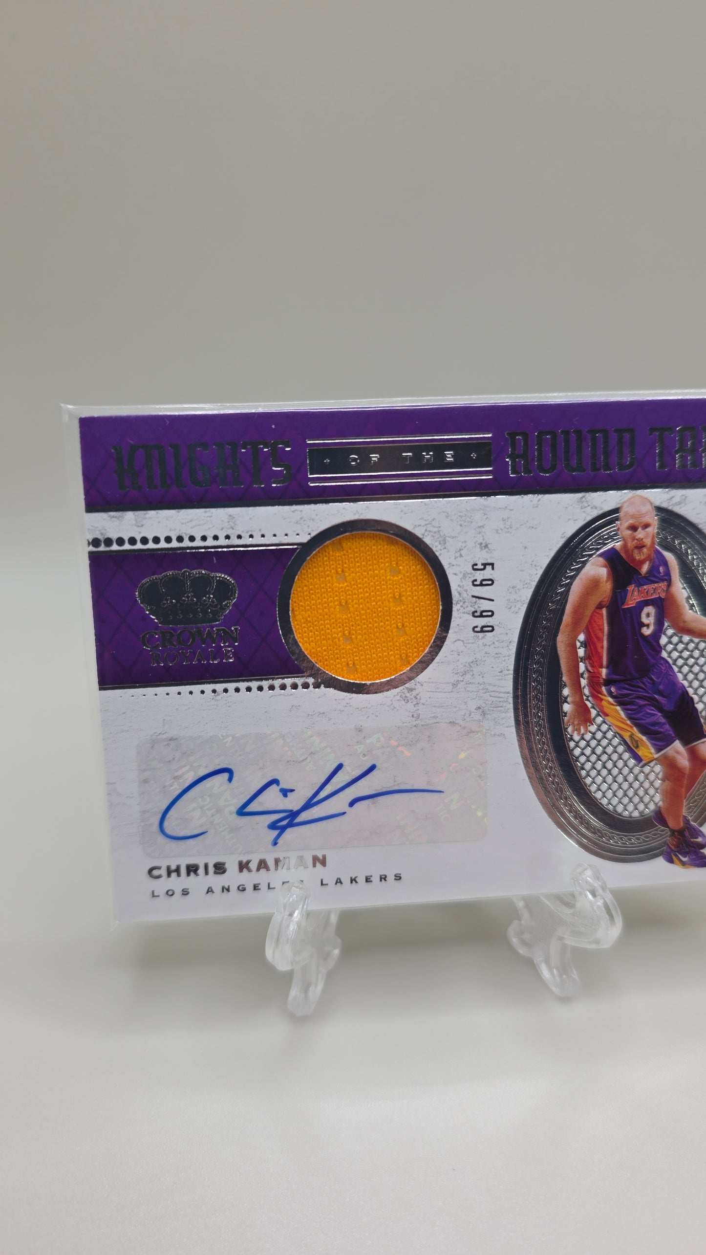 2020–21 Crown Royale Knights of the Round Table Chris Kaman Patch Auto #/99 Card CR-CKM