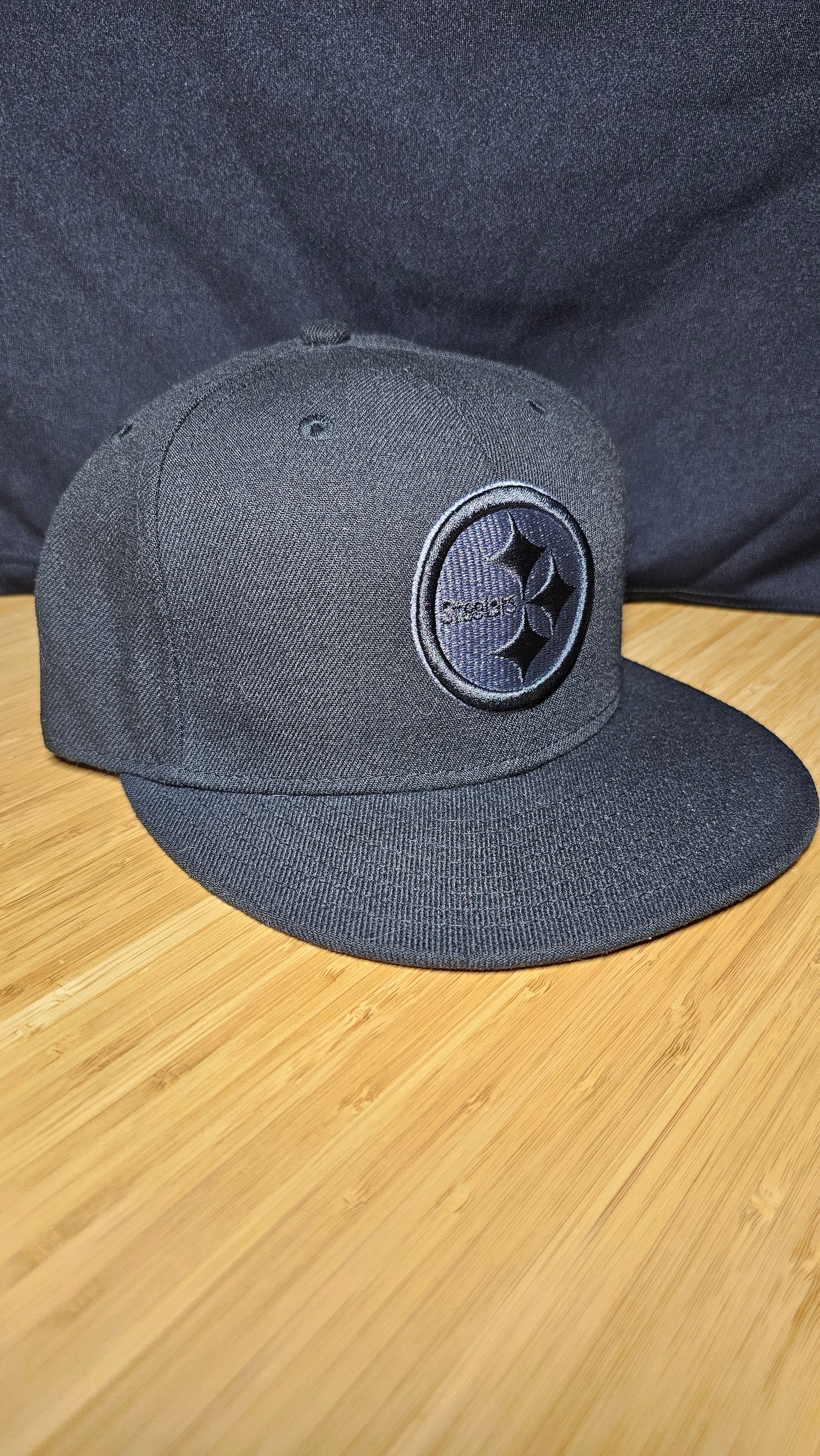 Pittsburg Steelers New Era Exclusive Fitted Hat ( Blacked Out Edition )