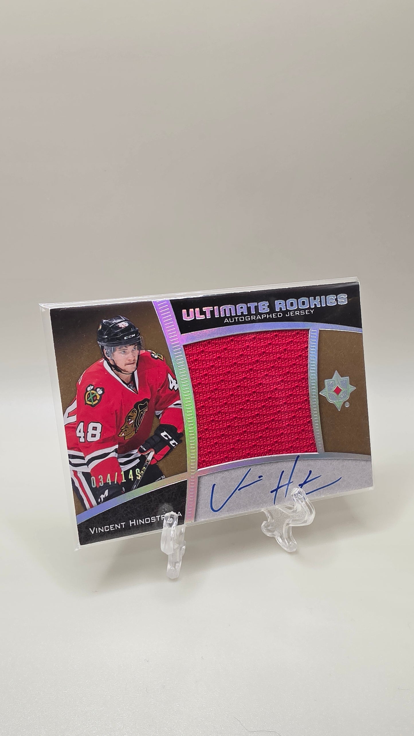 2015-16 UD Ultimate Collection Vincent Hinostroza Rookie Patch Auto Card # 54