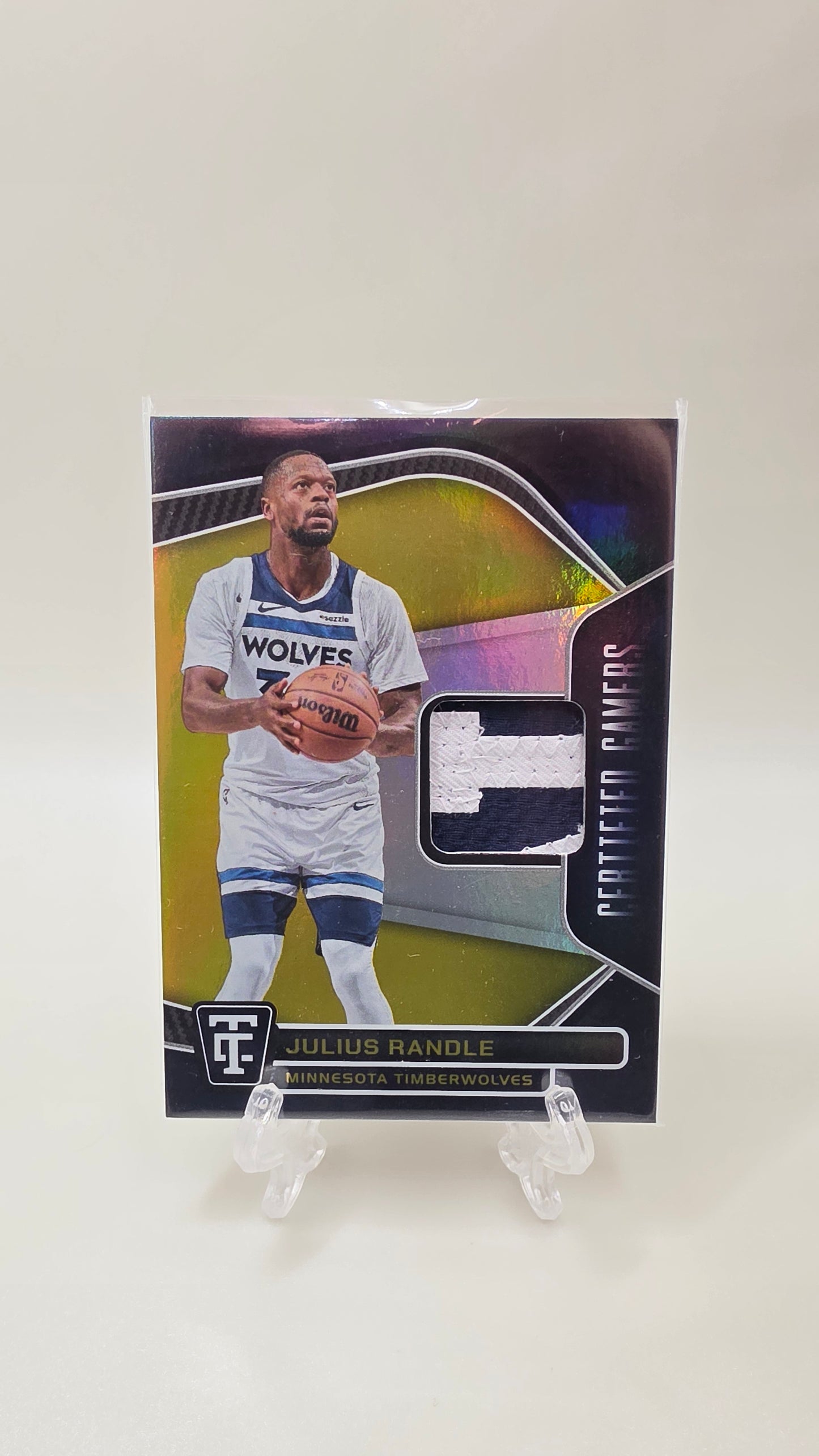 2024-25 Panini Totally Certified Julius Randle Gold Certified Gamers Jersey Patch #/10 Card # CG-JLR