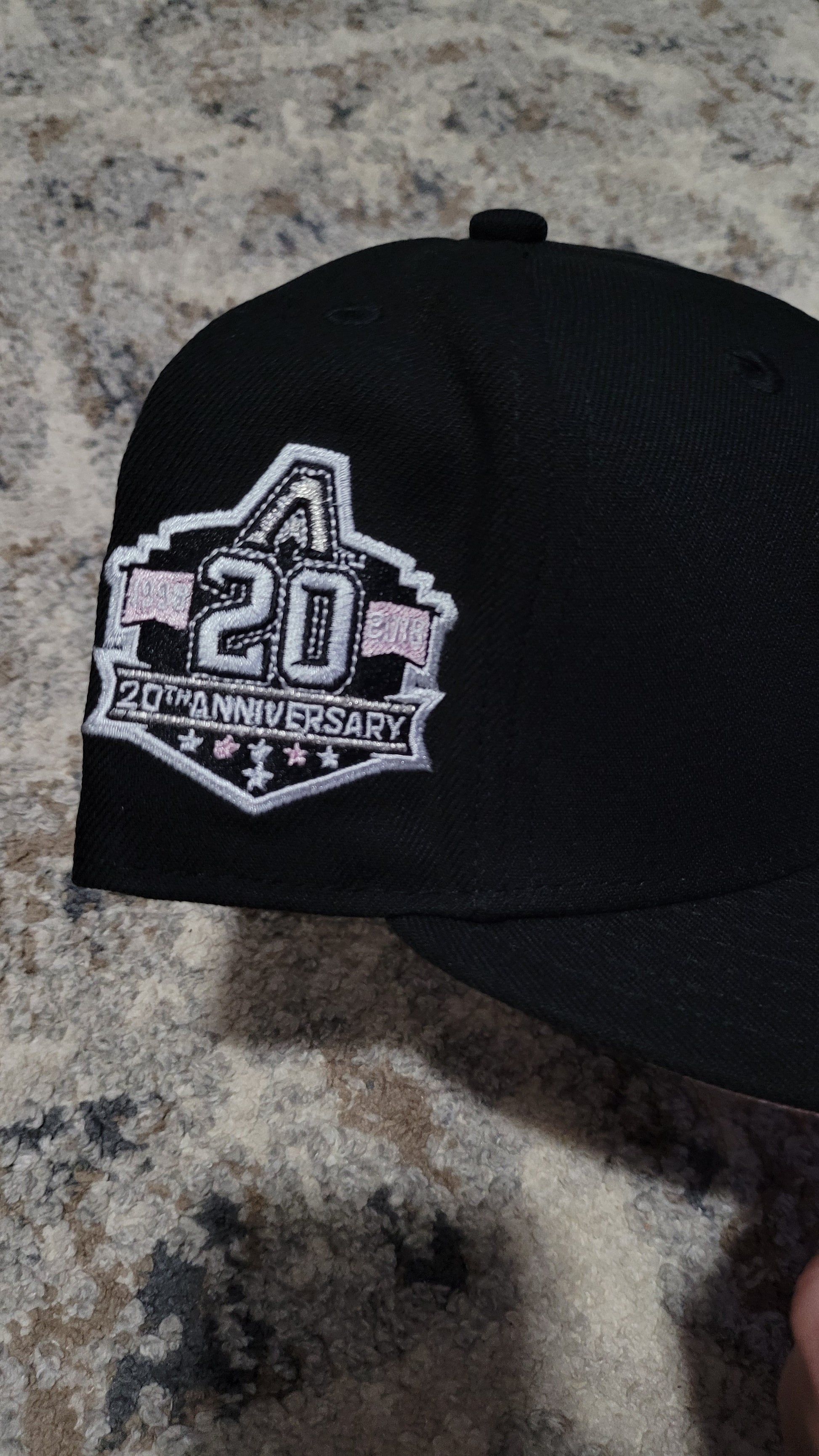 Arizona Diamondbacks reveal 20th anniversary patch and